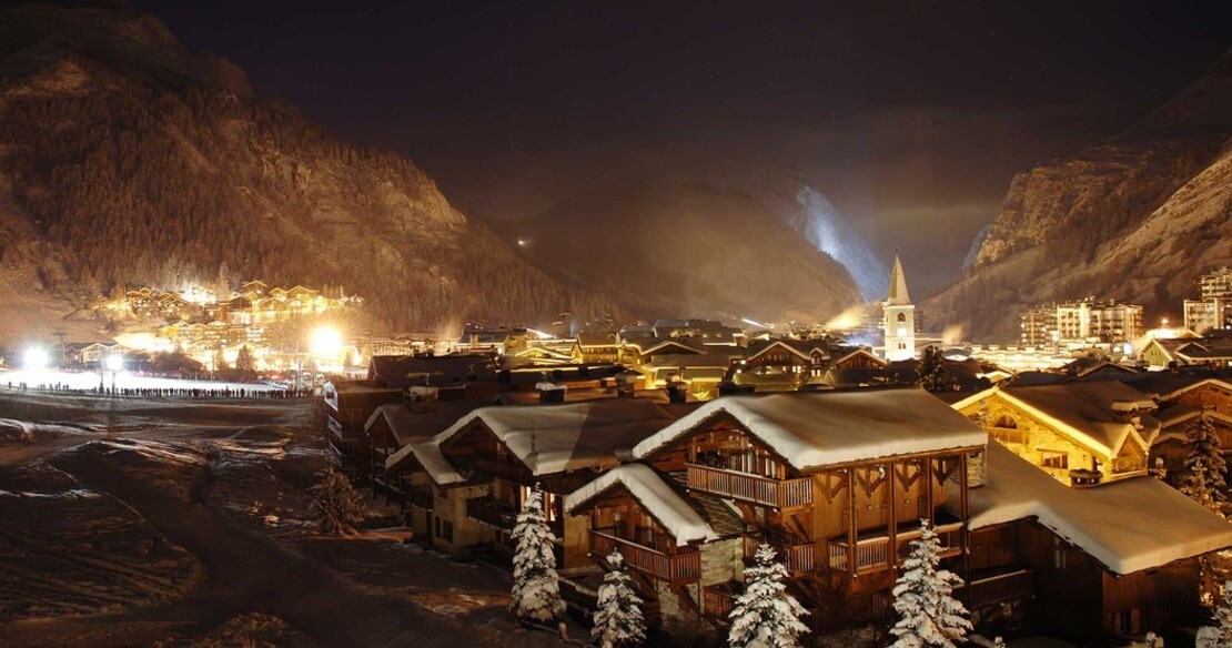 Luxury chalets and hotels in Val d'Isere France