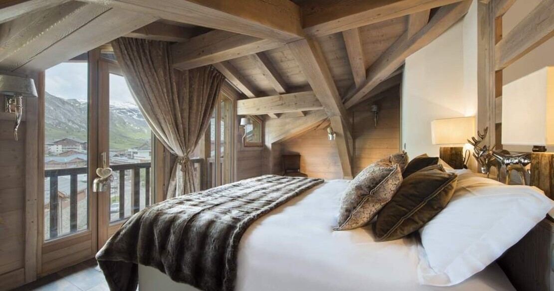 Luxury chalets in Tignes - Chalet Opal bedroom