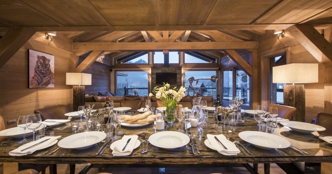 Luxury chalets in Tignes - Chalet Opal dining room