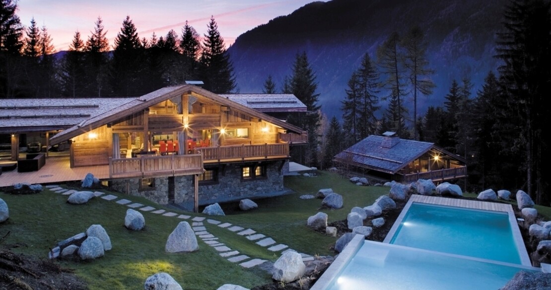 Amazon Creek Chamonix - exterior