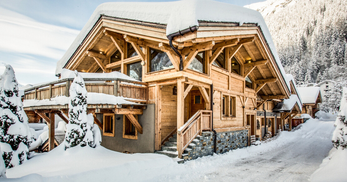 Chalet Cristal Argentiere - exterior of the chalet