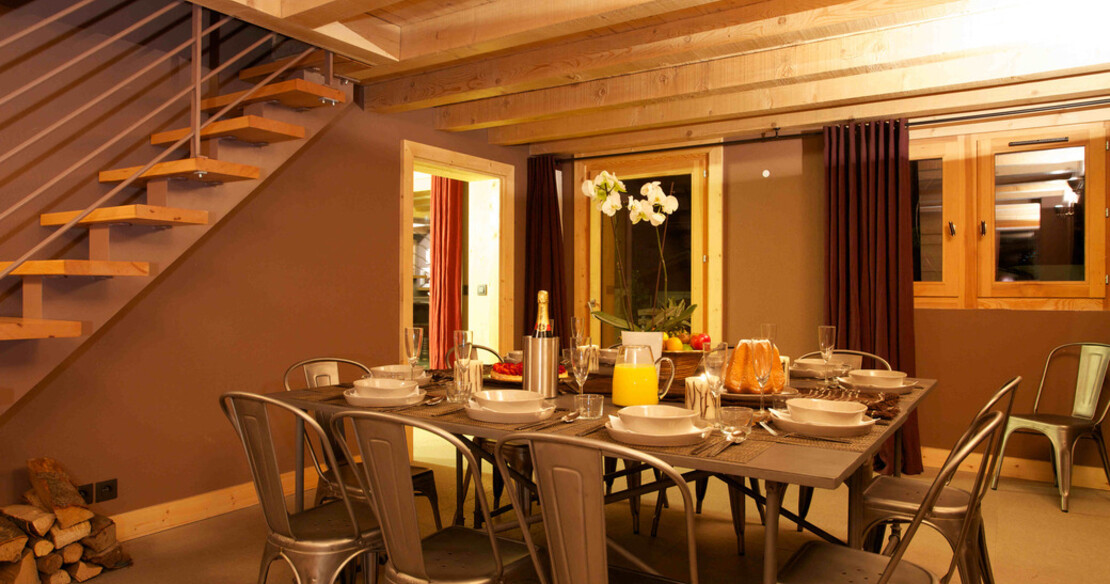 Chalet Terre Argentiere - dining table