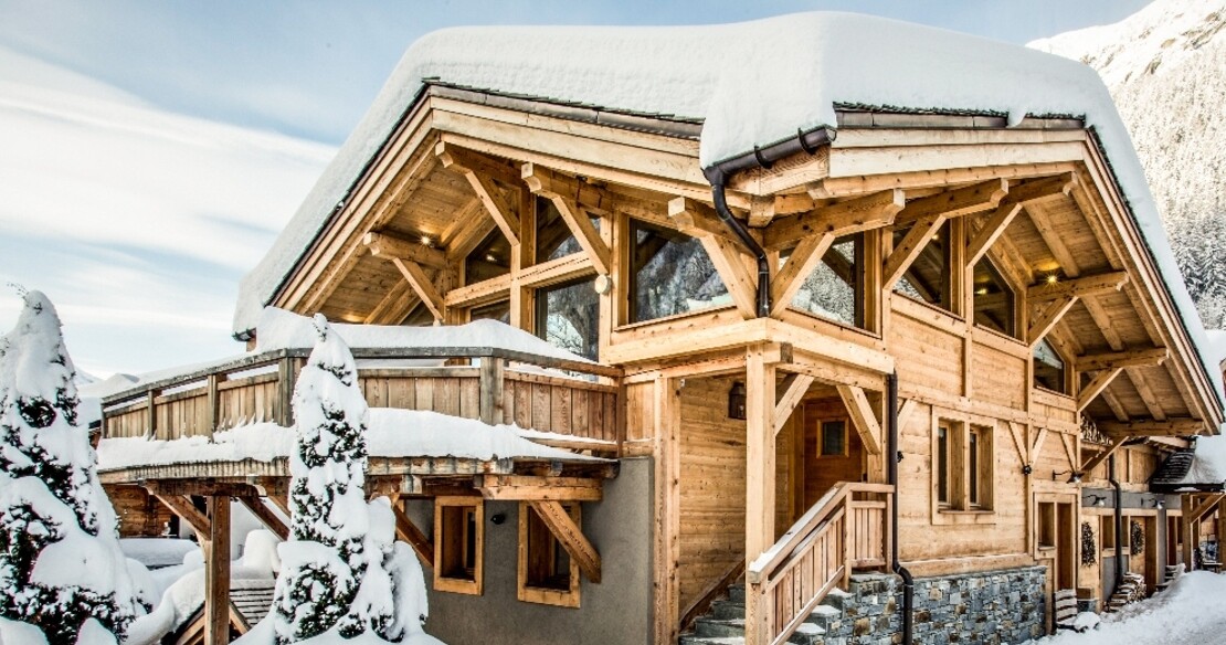 Chalet Granit Argentiere - exterior of the chalet
