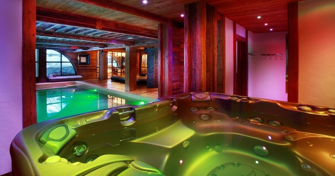 Chalets in Val d'Isere with hot tub - Chalet Marco Polo