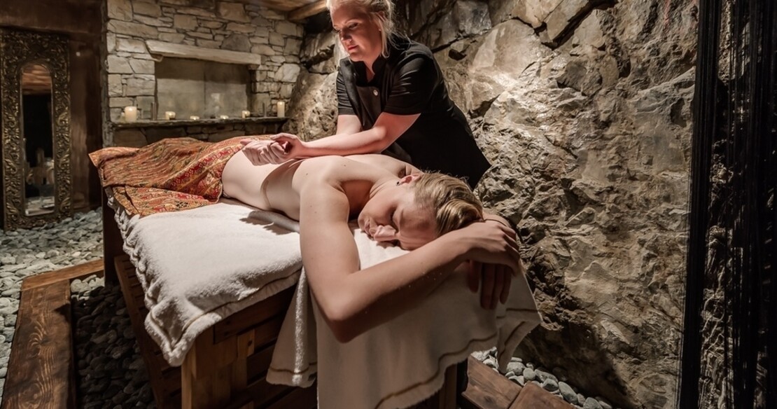 Chalet Le Rocher Val d'Isere - treatment room