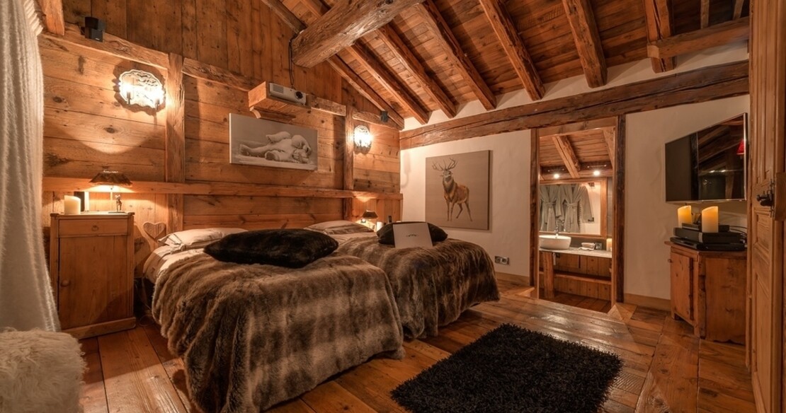 Chalet Le Rocher Val d'Isere - bedroom