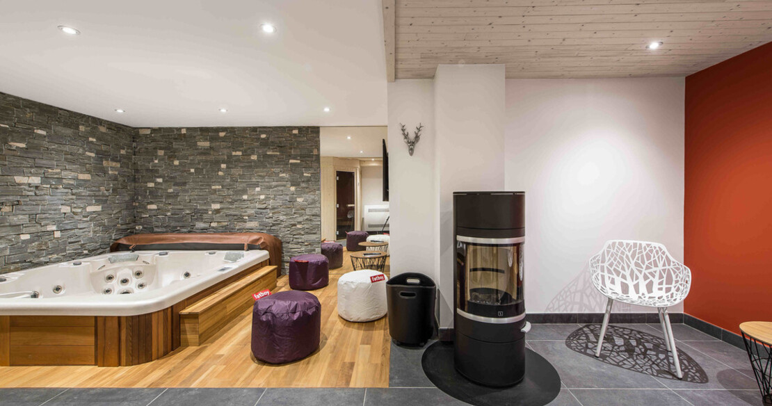 Chalet Ancolie, Courchevel 1550, the jacuzzi