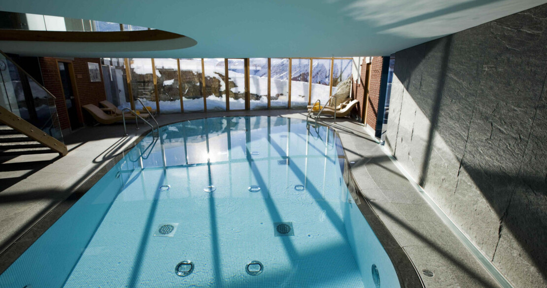 Hotel Goldener Berg - Swimming pool