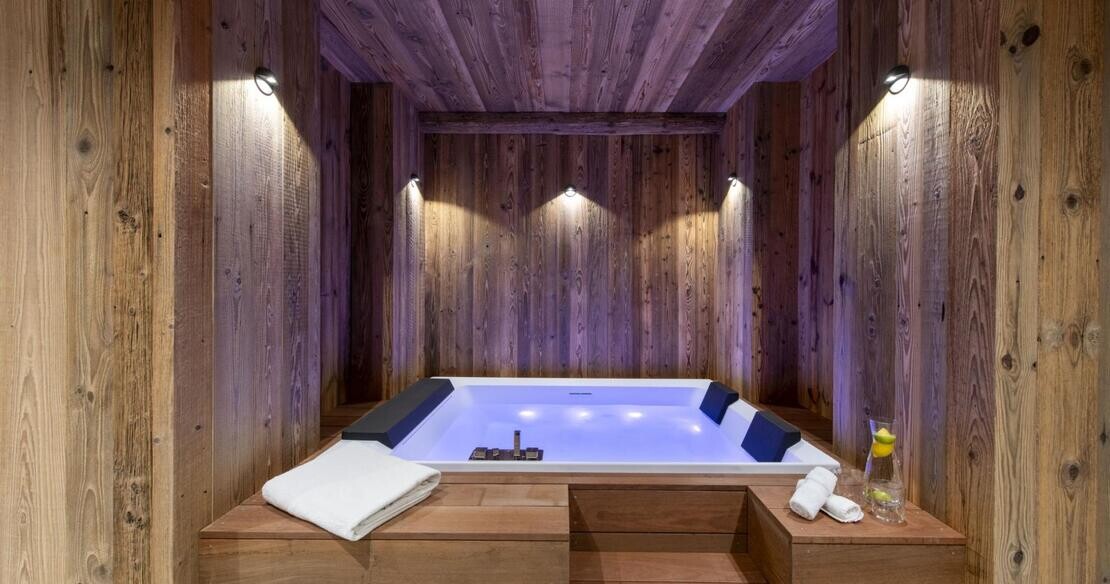 Luxury_Chalet_1850_Courchevel