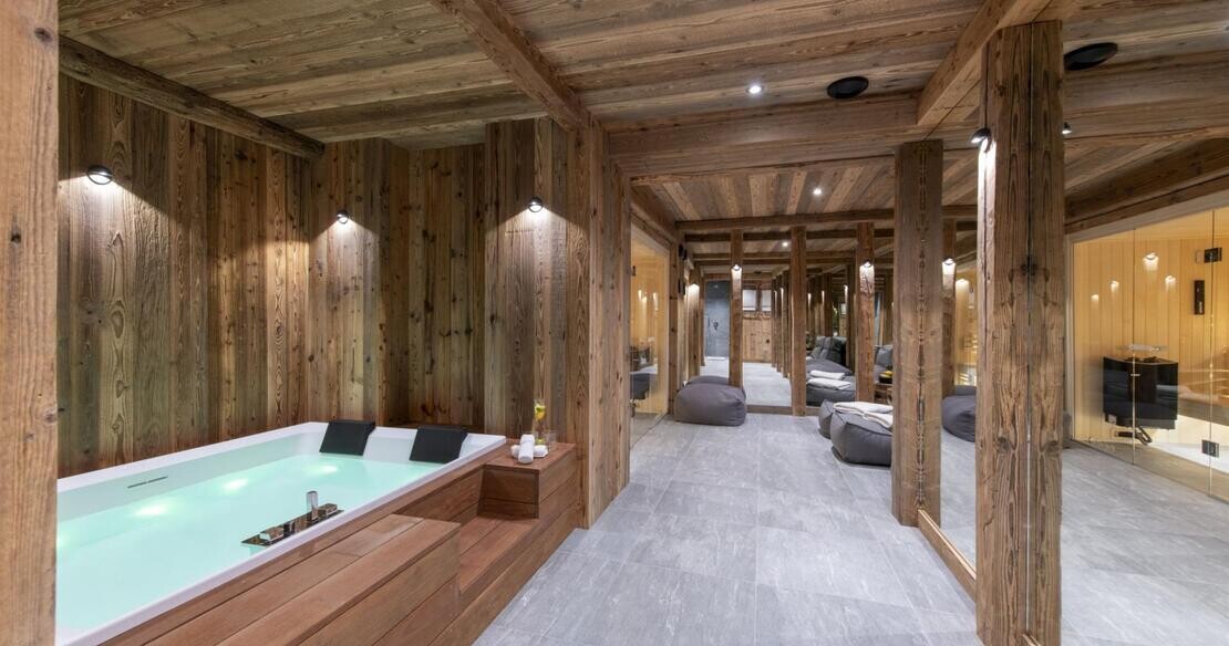 Luxury_Chalet_1850_Courchevel