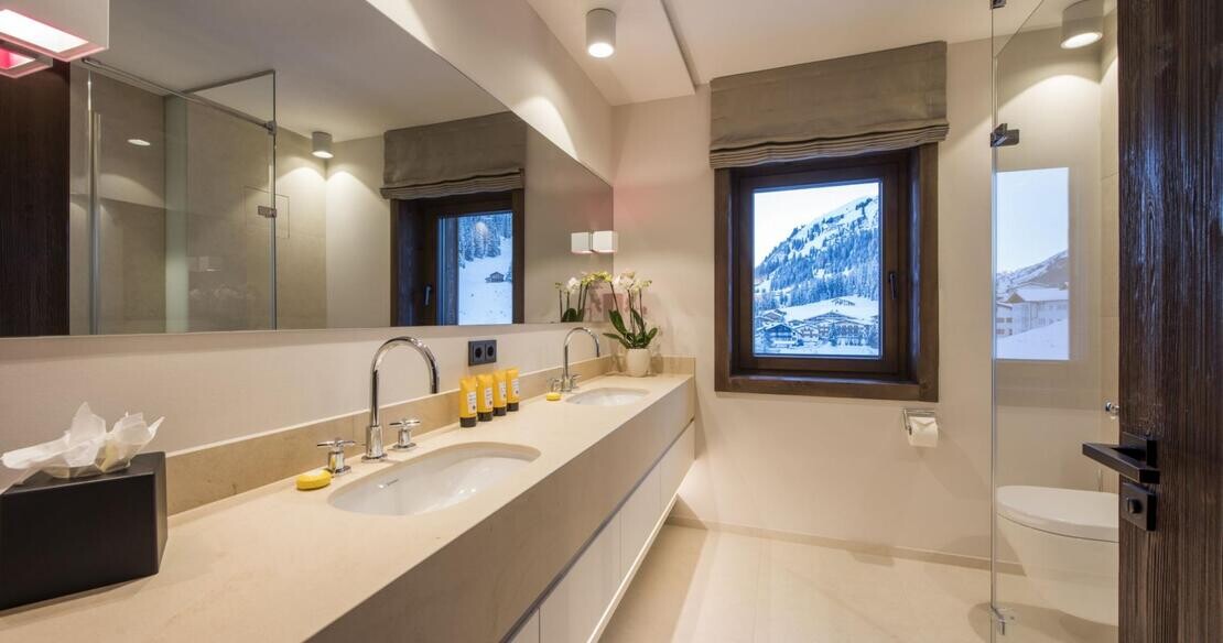 Nidus_Penthouse_Lech