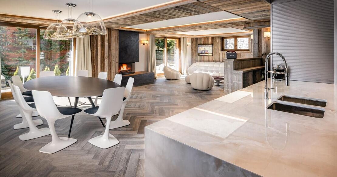 Chalet_Ours_Rouge_Meribel_Village