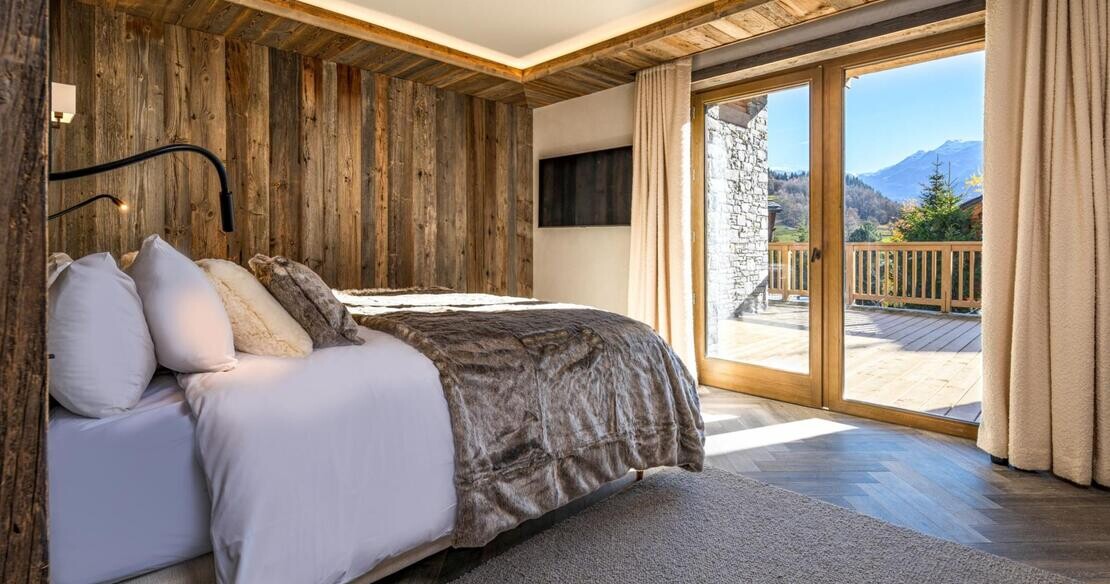 Chalet_Ours_Rouge_Meribel_Village